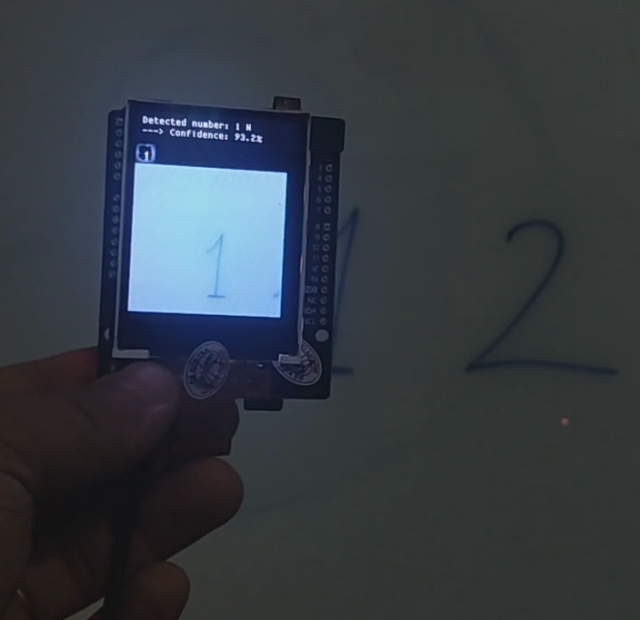 Playing with Maixduino: detecting handwritten single digits using pre-trained Mnist model